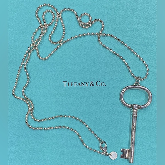 Tiffany & Co. Sterling Silver 925 Oval Key Pendant 2.5” With 30” Ball Chain - Picture 1 of 12